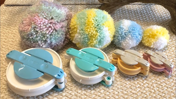 8 Pack Pompom Maker, KOMIWOO 4 Sizes Pom Pom Maker Set for Fluff Ball Waver  Needle Craft DIY Wool Yarn Crochet Knitting Craft