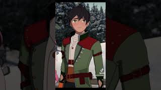 #qrowbranwen has his priorities straight #rubyrose #oscarpine #rwby