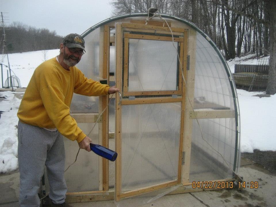 George W Hendren Sr Builds Texas Prepper2's Greenhouse ...