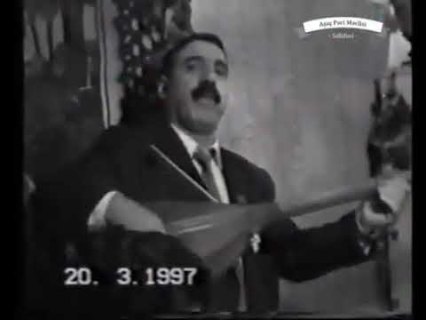 Şair Zelimxan Yakup çalıp, okuyor.. 1997. yıl