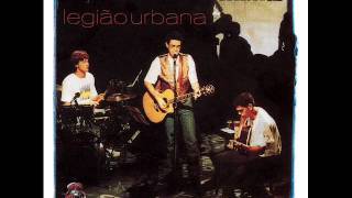 Video thumbnail of "Legião Urbana - O teatro dos vampiros (acústico)"