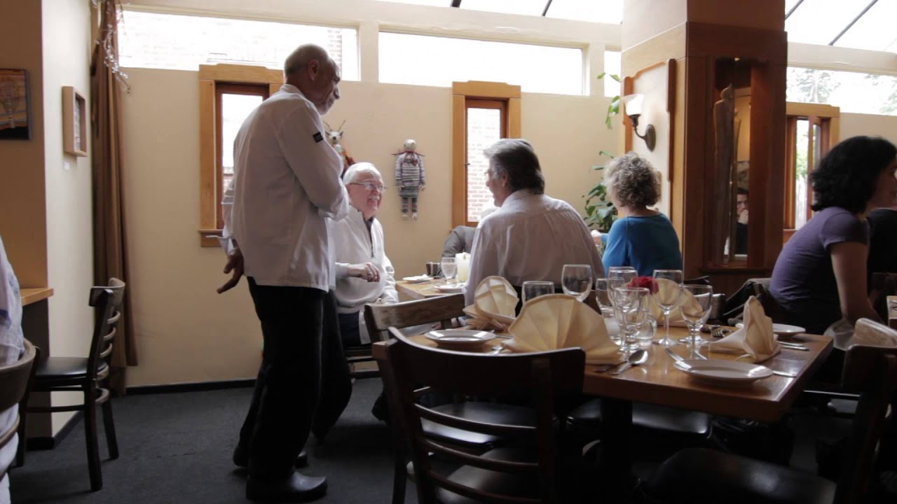 Cafe Soriah: 20 Years Connecting People through Excellent Mediterranean Food food en ingles