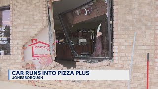 Vehicle crashes into Jonesborough Pizza Plus