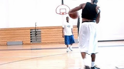 Dre Baldwin: 1-On-1 Game Clip #23 | Under Leg In & Out Dribble Pullup Jumpshot | NBA Moves