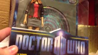 CraveCollector01s Christmas Unboxing
A quick look at the presents I have received this yeah from Darren Knight, also known as DKTardis here on youtube. Dont forget to like, comment, and subscribe to myself as well as DKTardis here on youtube. Dont forget to like my facebook fan page thanks for watching.
DKTardis: http://www.youtube.com/user/dktardis
Facebook Fan Page: https://www.facebook.com/CraveCollector01 CraveCollector01s Christmas Unboxing