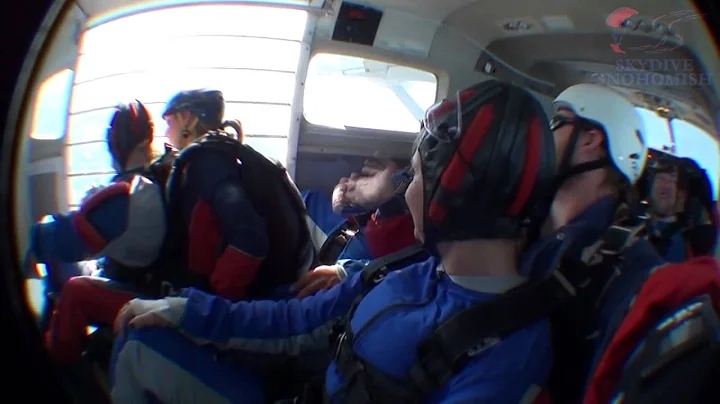 Diana Higgins's Tandem skydive!
