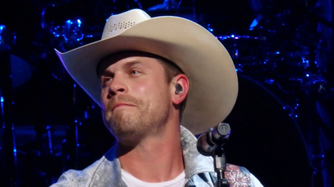 Dustin Lynch Cowboys And Angels Chicago 2017 YouTube