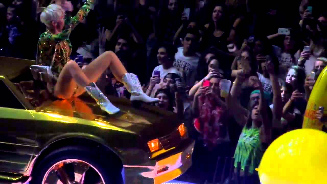 Miley uncensored pics cyrus Miley uncensored pics cyrus
