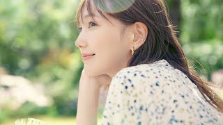 本田翼、ブラウス姿でキュートな笑顔　心地よい初夏の一日　GLOBAL WORK新CM「さらさらリラックスブラウスは、まちがいない服。夏篇」