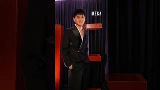 One unforgettable entrance after another at the #MEGABall ✨
