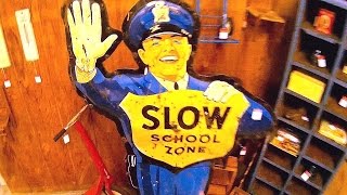 Largest Antique Mall - Jeffrey's ScooterBob Walkthrough And GoPro Tour