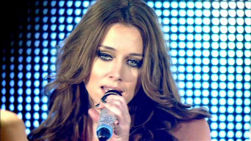 The Saturdays - Intro & Higher [Headlines Tour DVD]