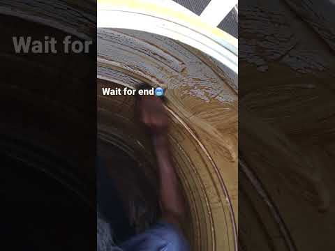 Water tank cleaning