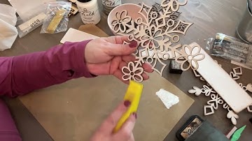 Vintage inspired snowflake sign by NicCreates, laser cut svg file for Glowforge/other lasers