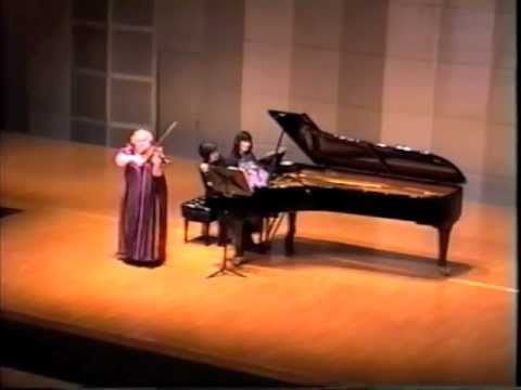 Tchaikovsky- Sentimental Waltz: Dora Schwarzberg (violin), Nanako Pohl (piano)