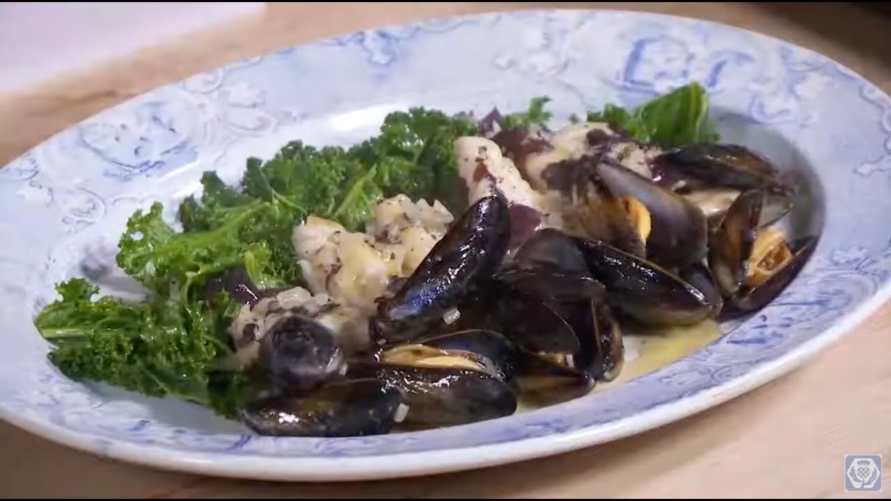 A Wee Taste of Ulster-Scots (Molly Gowan & Clappy Doos with Kale) - YouTube