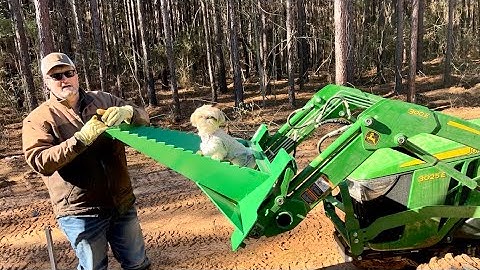 Digging It! John Deere 3025E gets a Stump Bucket. 🚜