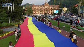 Tricolorul Unionist De 150 De Metri A Fost Desfasurat Si La Brasov