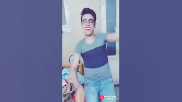شوفت صعيدي لابس جلابيه 