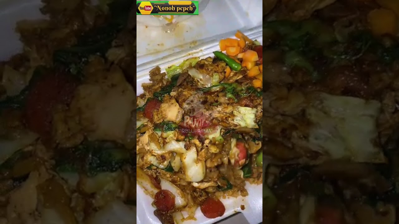 Nasi goreng gerobakan porsi jumbo #yukkulinerbareng #mukbanginternational #fypシ゚viral 