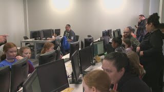 Iowa awarding STEM grants to three QC school districts