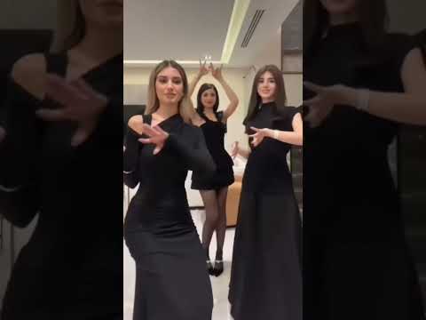 الاسود لابق للبيوتيي نارين بيوتي سيدرا بيوتي شيرين بيوتي مشاهير جمال