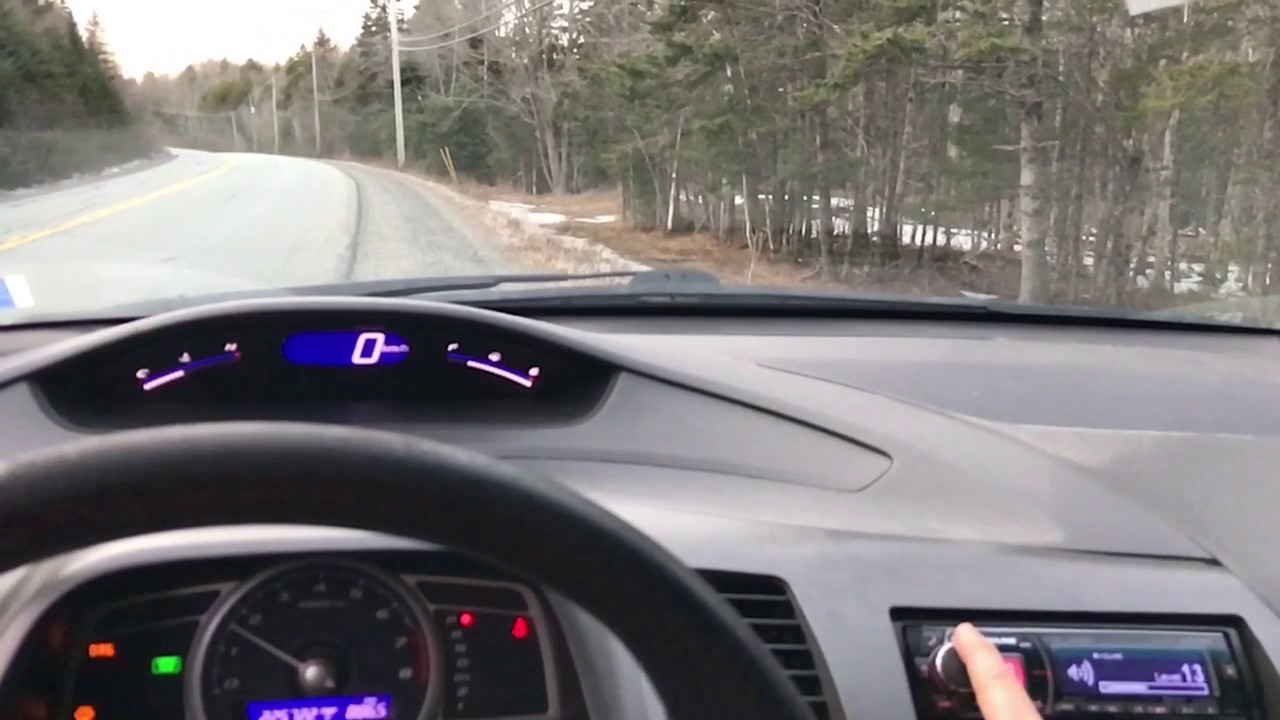 Taramps 15k at 2 ohm , 2 custom sundown xv2 12s - YouTube