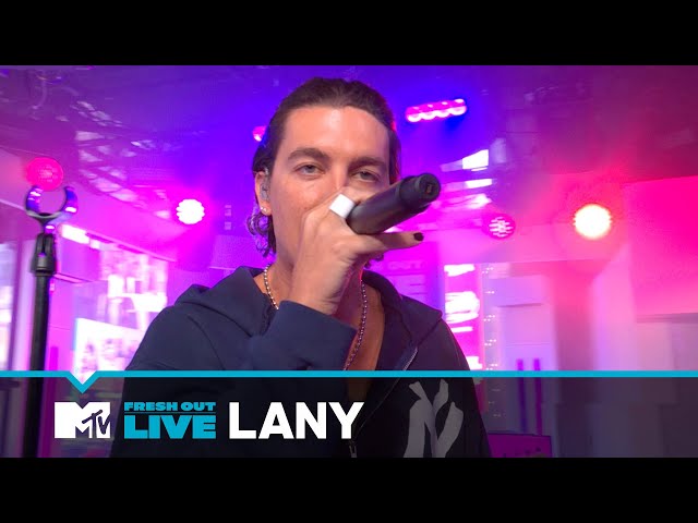 LANY Performs “XXL” | #MTVFreshOut class=
