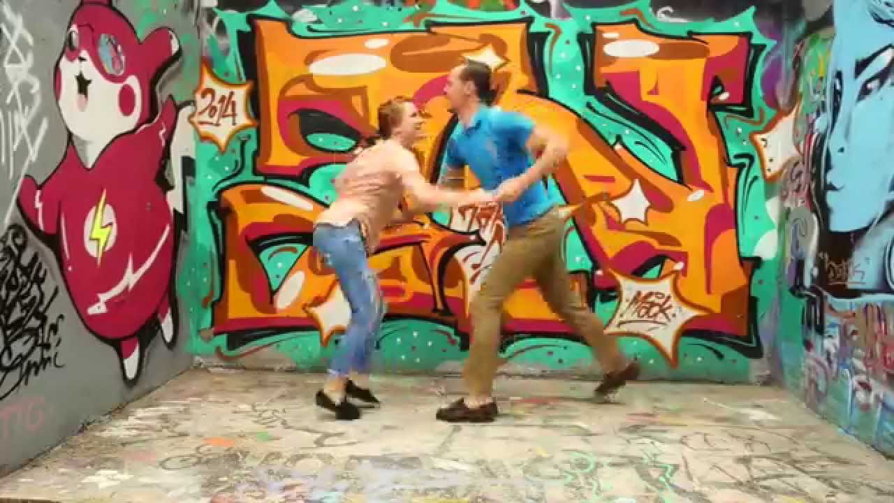 Веселый танец Линди Хоп — клуб Танцкласс - YouTube