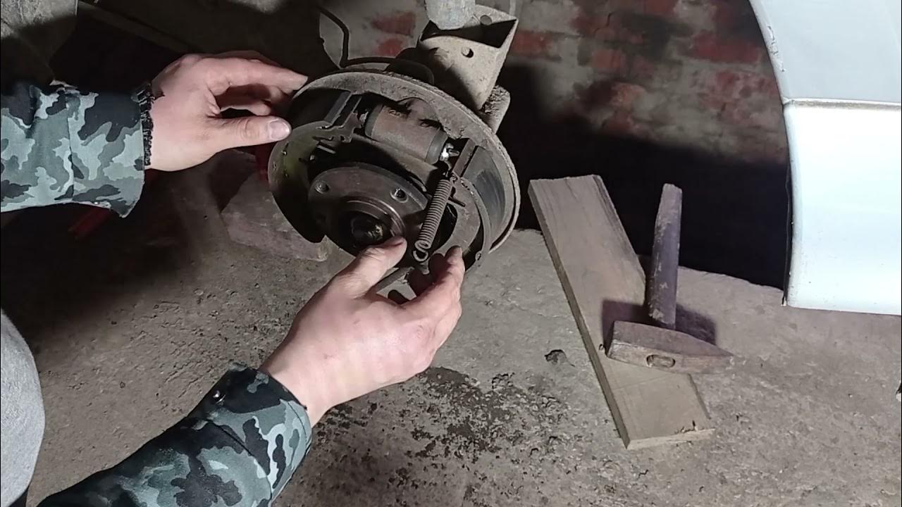 Как снять задний тормозной цилиндр Ваз 2114 #RAZNOBOY #ВАЗ2114 # ...