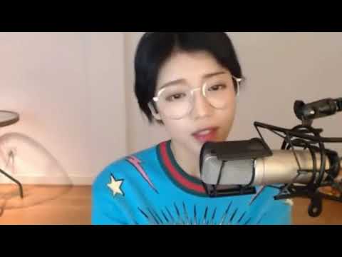 桃十五翻唱唱经典老歌《傻女》一首老歌勾起了青春记忆！