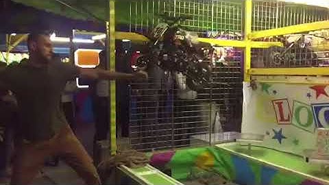 How to Win Impossible Carnival Game BlockBuster/One Ball at CNE to Win a Dirt Bike
