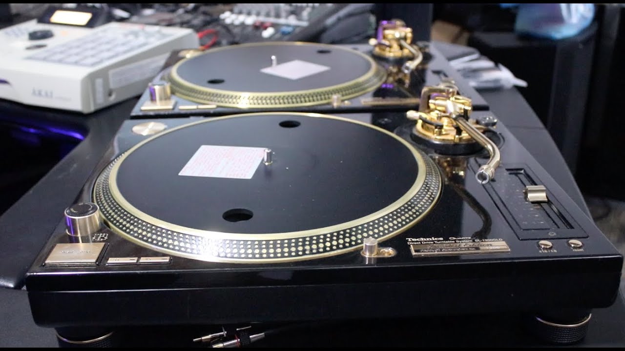 (Technics 1200 GLD Gold Limited)The Most Expensive DJ Turntables!! The  Rolls-Royce Of Turntables !!