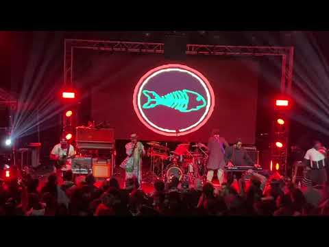 fishbone- skankin' to the beat live with tosh the drummer