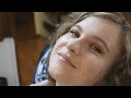 Capture de la vidéo Emma Peters - Les Armes (Officiel)