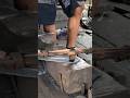 Memotong ujung parang panjang #blacksmith #handmade #viral #shorts #kerajinantangan #budaya #metal