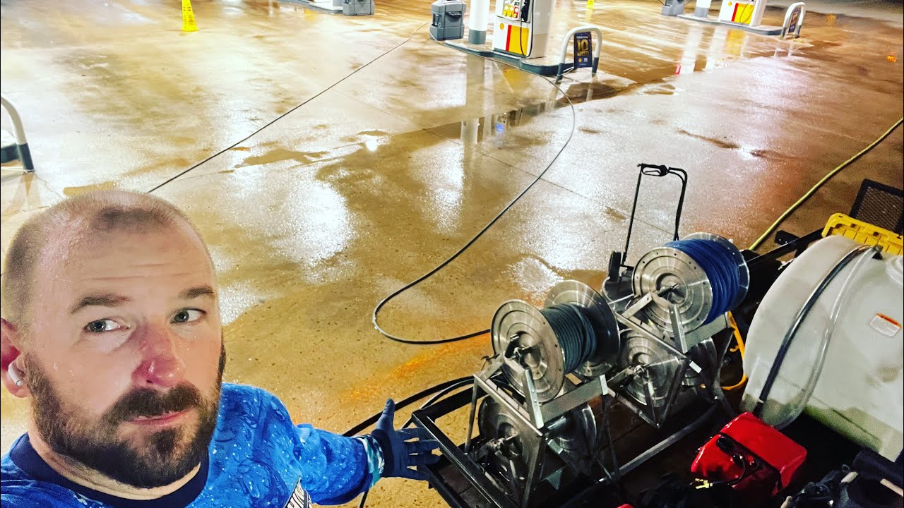 How to Pressure Wash Gas Stations ⛽️ We Cleaned 4 Gas Stations In 2