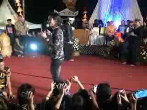 Charly setia silih asih