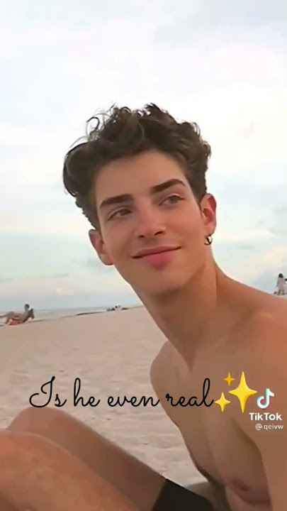 is he even real!? manu Rios #edit #manurios #beauty #love #lookmaxxing