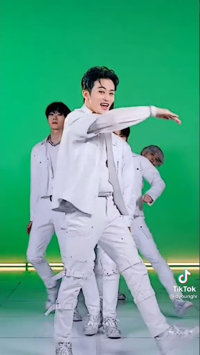 Mau sungkem sama Hairstylist nya dulu🙏🏻😭