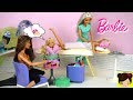 Barbie y Chelsea van al Salon de Belleza y se Pintan las Uñas - Peluqueria y Spa de Barbie