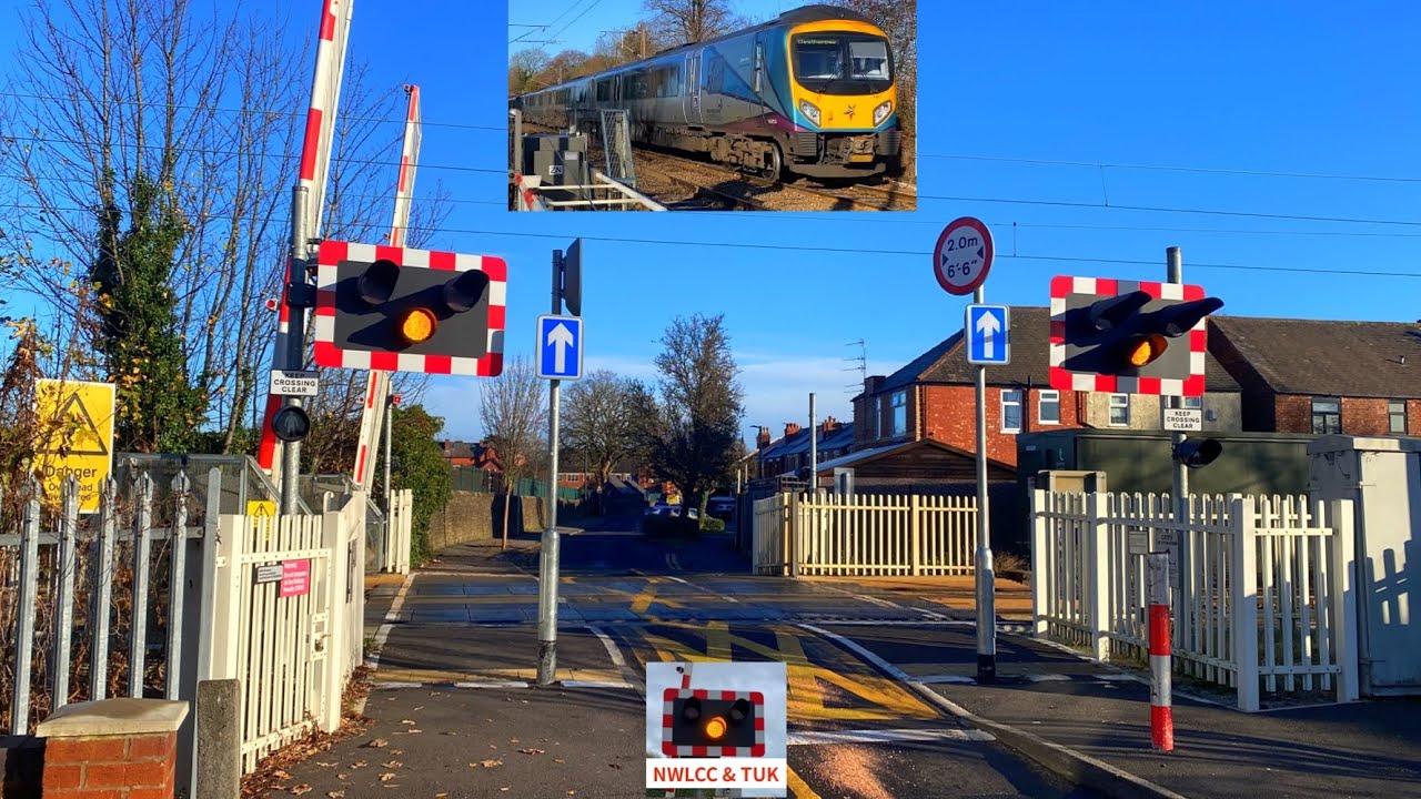 Woodsmoor Level Crossing, Greater Manchester 