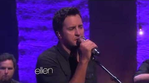 Luke Bryan Performs 