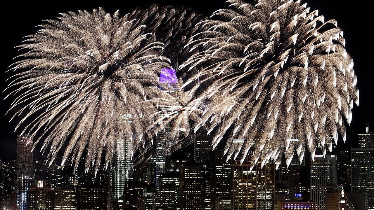 LIVE: New Year fireworks in San Francisco