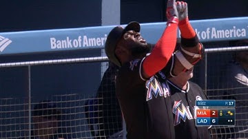 MIA@LAD: Ozuna smacks an RBI single into right-center