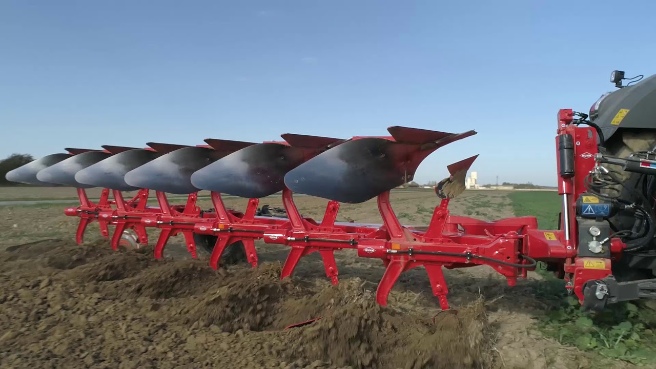 KUHN - VARI MASTER 153/183 - Labour (En action)
