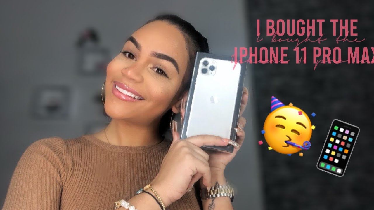 I BOUGHT THE IPHONE 11 PRO MAX & COMPARING IT TO THE IPHONE 8 PLUS- Hillary Bakhuis
