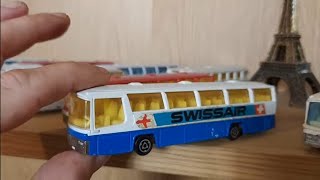 Lot De 2 Cars Majorette : Bus Scolaire Neoplan Et Bus à Bulle étoile De Mer