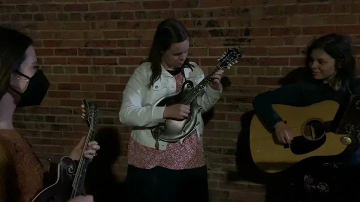 Big Sandy River - Bryan Sutton and Sierra Hull jam...