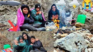 "Refugees in the Eye of the Storm: A Deadly Struggle for Survival in the Cliffs!"😭🌧 Wealth